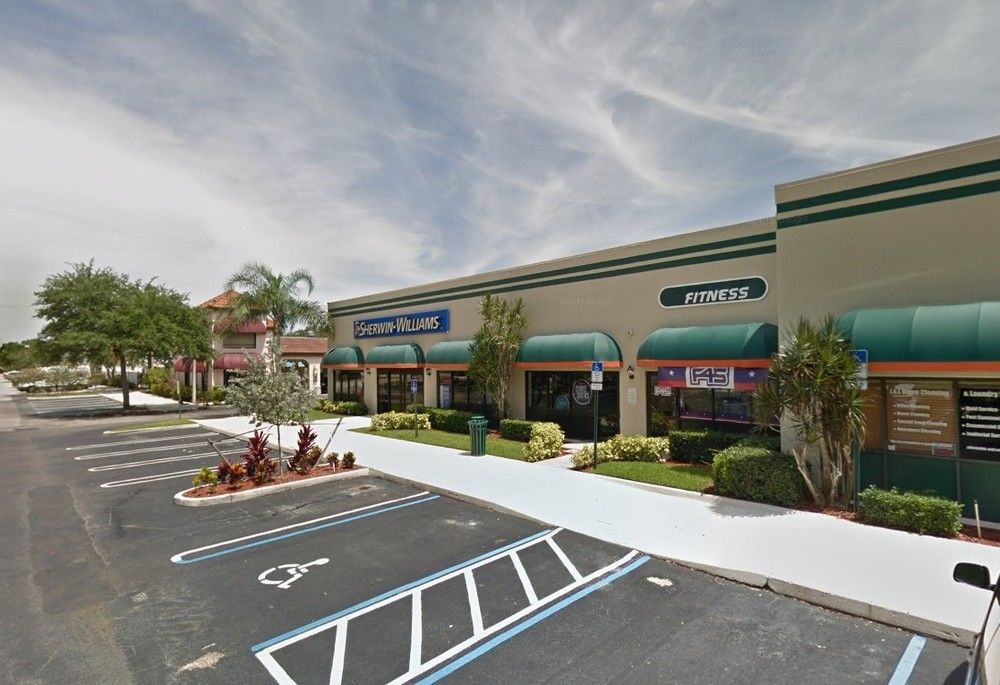 NNN Sherwin-Williams: 11300 Wiles Rd, Coral Springs, FL 33076